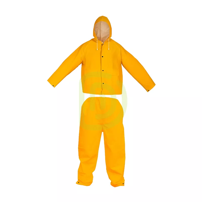 CONJUNTO DE IMPERMEABLE T-XL, ABRIGO Y PANTALON  PVC POLIÉSTER 100%. ESPESOR: 0,32MM  A PRUEBA DE AGUA, CON AGUJEROS DE VENTILACIÓN